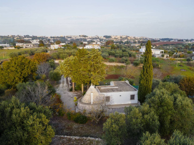 Villa con trullo sito in Contrada Barbagiulio 141/A - Cisternino (BR)