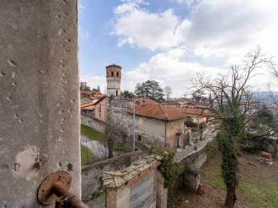 Palazzina d'epoca in Via Umberto I 23 - Avigliana (TO)