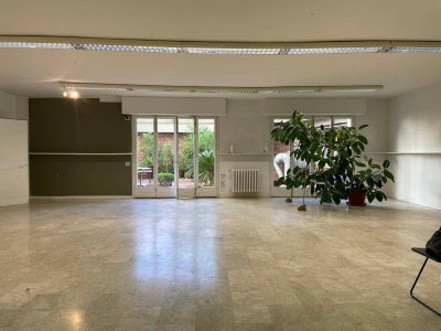 Locale Commerciale in zona Beccaria - Firenze (FI)