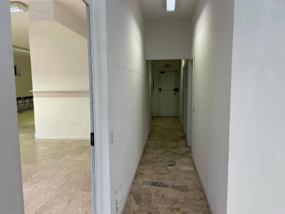 Locale Commerciale in zona Beccaria - Firenze (FI)