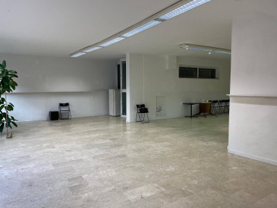 Locale Commerciale in zona Beccaria - Firenze (FI)