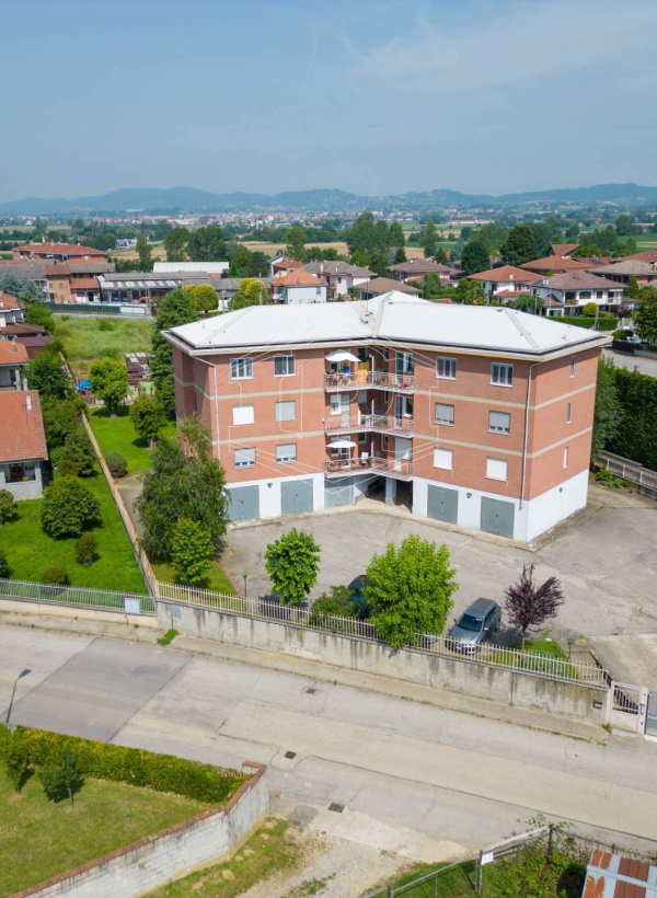 Appartamento in Via Faustina Mazzetti, Riva presso Chieri (TO)