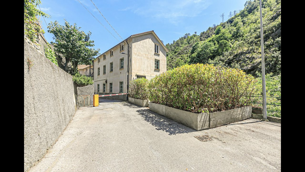 Edificio, Via Profondo, Genova (GE)