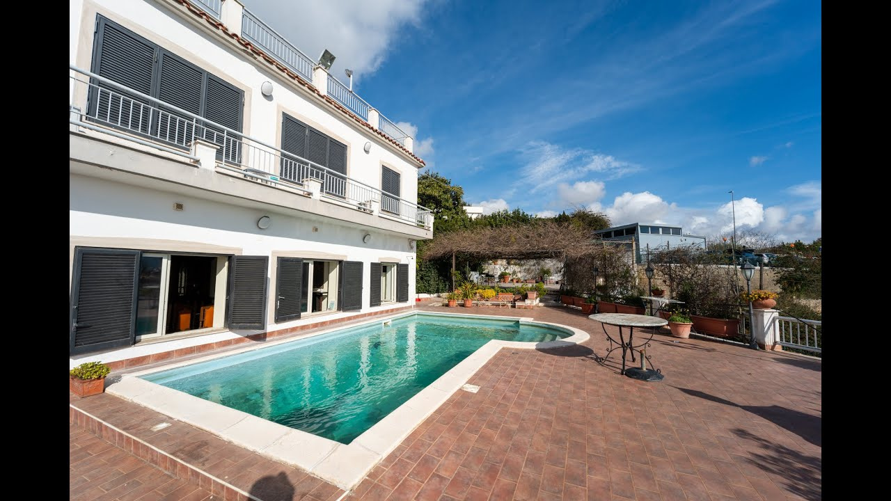 Villa con vista mare in Via San Gennaro Antignano, Pozzuoli (NA)